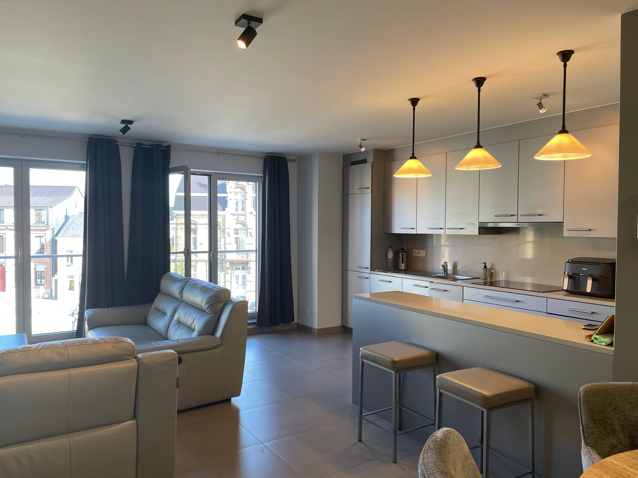 2-SLK appartement met zonnig terras + 1 autostaanplaats - foto 4