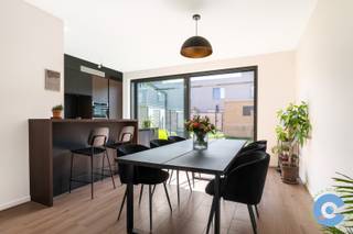 ***. OPENHUIS Zaterdag 12 juli tussen 14u en 16u ***Deze recente en perfect onderhouden energie neutrale woning ligt middenin de nieuwe Regatta...
