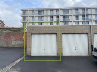 In de residentie ‘Holstraat 44’ bieden wij u deze garagebox (nummer 1) te koop aan. Het betreft de uiterst linkse garage bij vooraanzicht van...