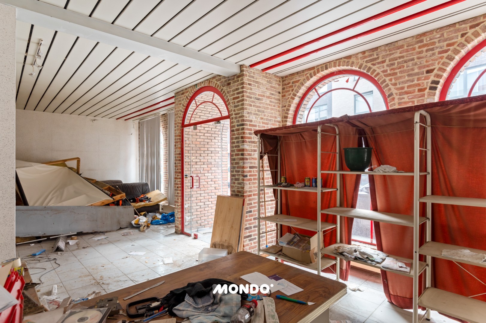 Bâtiment avec une façade pleine de caractère en plein cœur de Willebroek - photo 4