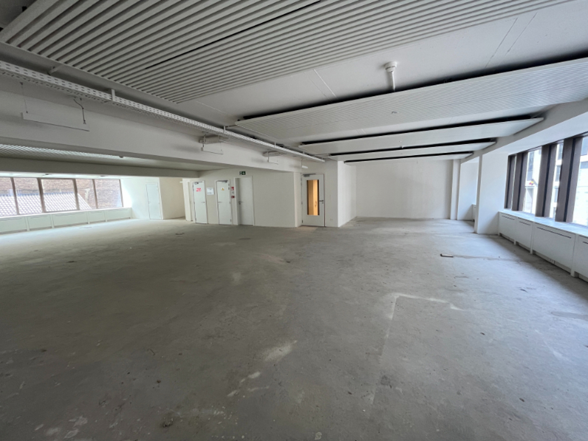 Commercial for rent in Brussels - photo 5