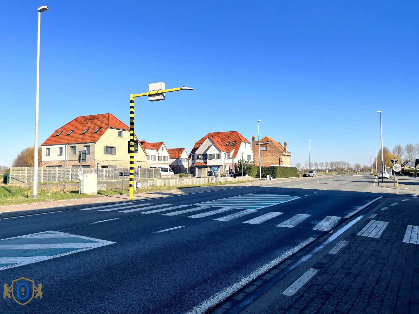 Parkeerterrein met 14 staanplaatsen - foto 5