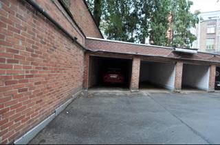 Deze gesloten garagebox is gelegen in Sint-Kwintensberg en ideaal voor studenten die met de wagen naar Gent komen of voor bewoners uit de...
