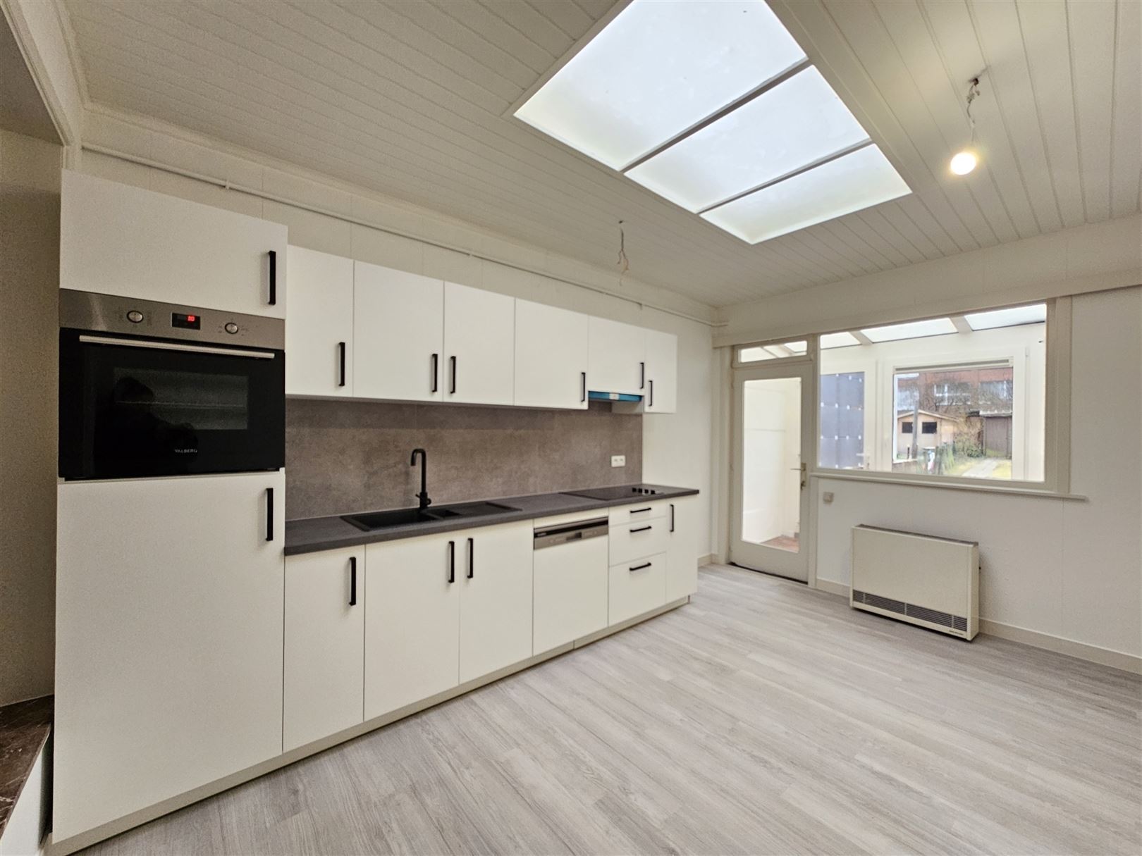 Woning met 3 à 4 slpks en tuin - foto 5