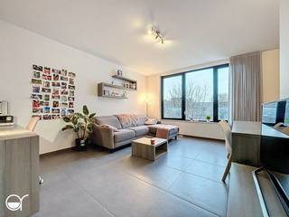 Dit prachtige éénslaapkamerappartement, gebouwd in 2019, bevindt zich in de exclusieve residentie Greentower aan de Sint-Lievenslaan. De...