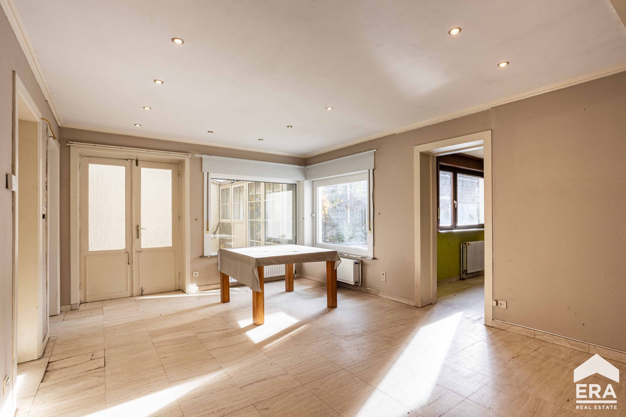 Ruime handels- of gezinswoning met 5 slpk en grote tuin - foto 5