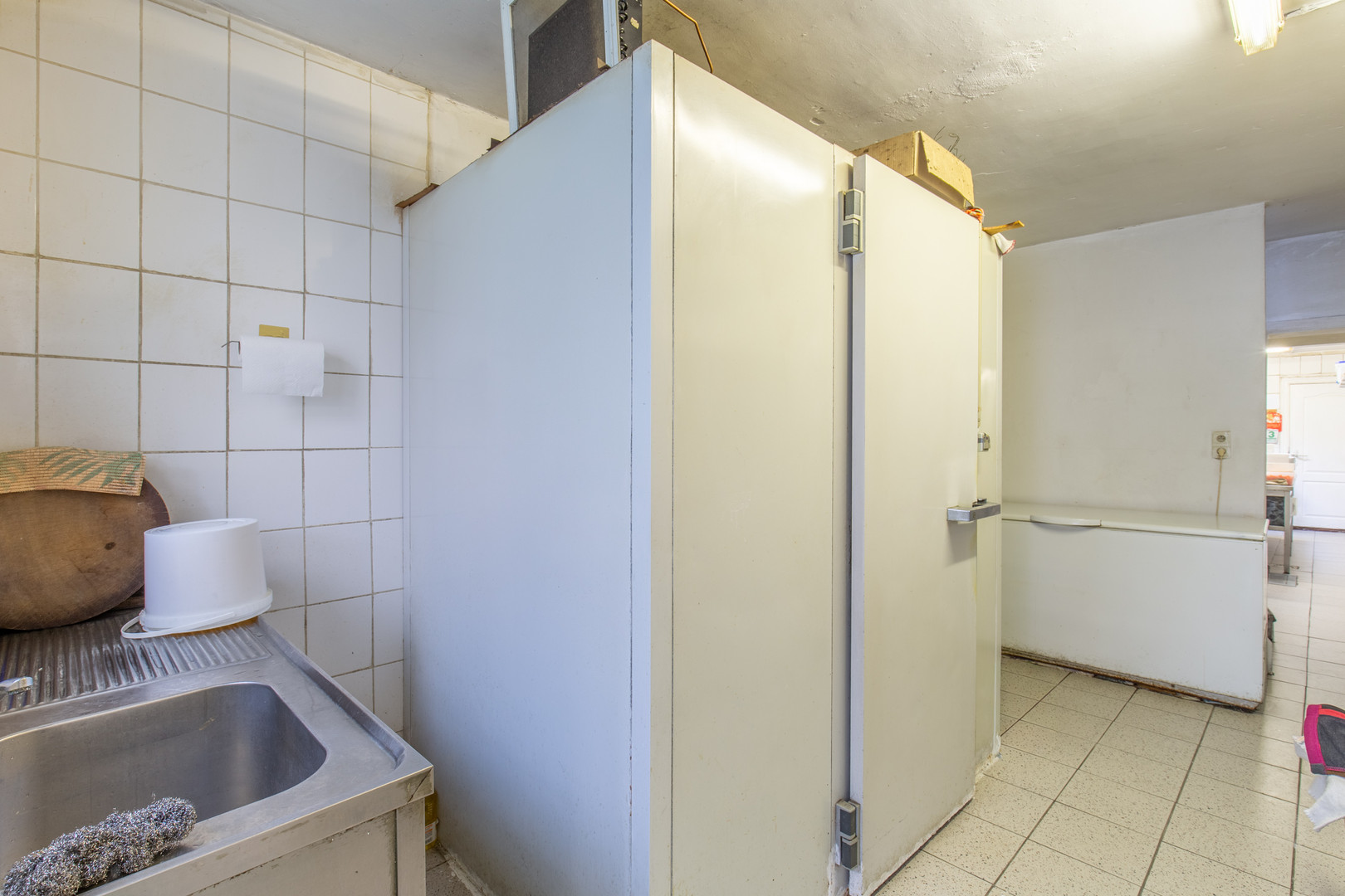Handelspand in winkelstraat - photo 4