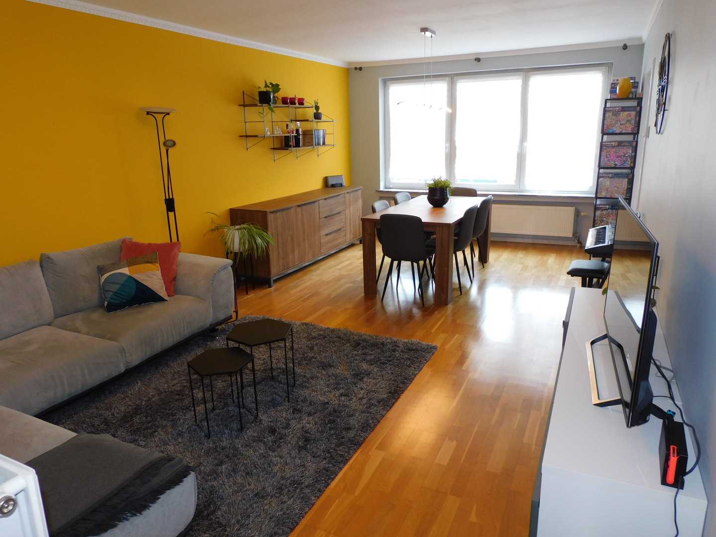 Appartement te koop in Merksem met 2 slaapkamers - foto 1