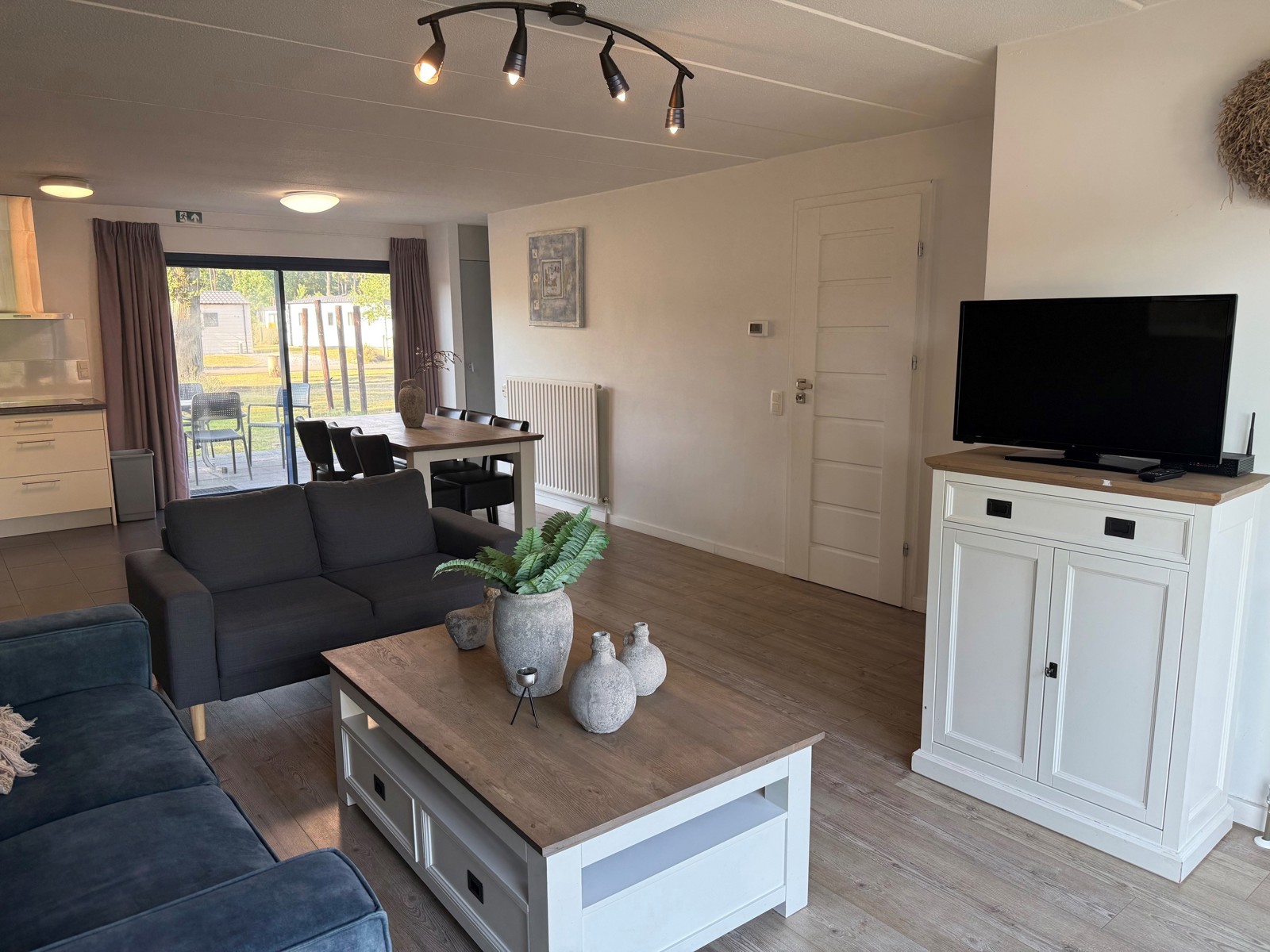 Gezellige vakantiewoning met eigen grond voor 6 personen op EuroParcs – ideaal voor ontspanning of investering - foto 4