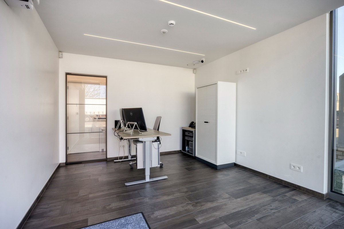 Grondig gerenoveerd KMO gebouw met magazijn en kantoorruimtes in Heverlee op een perceel van 11a19ca! – EPC -22,65 kWh/m² - foto 5