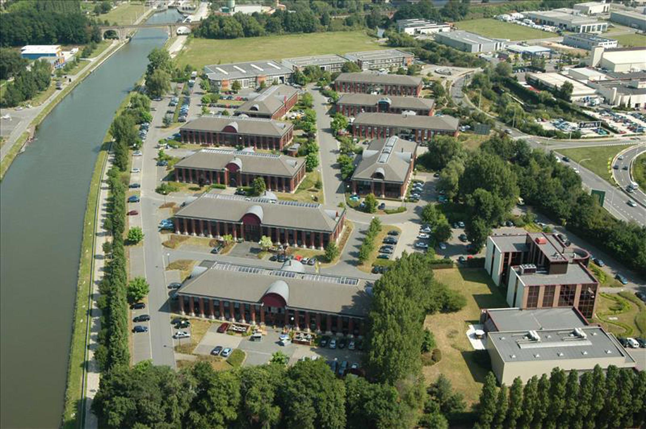 Mooie afgewerkte kantoren te koop in de Riverside Park. - foto 1