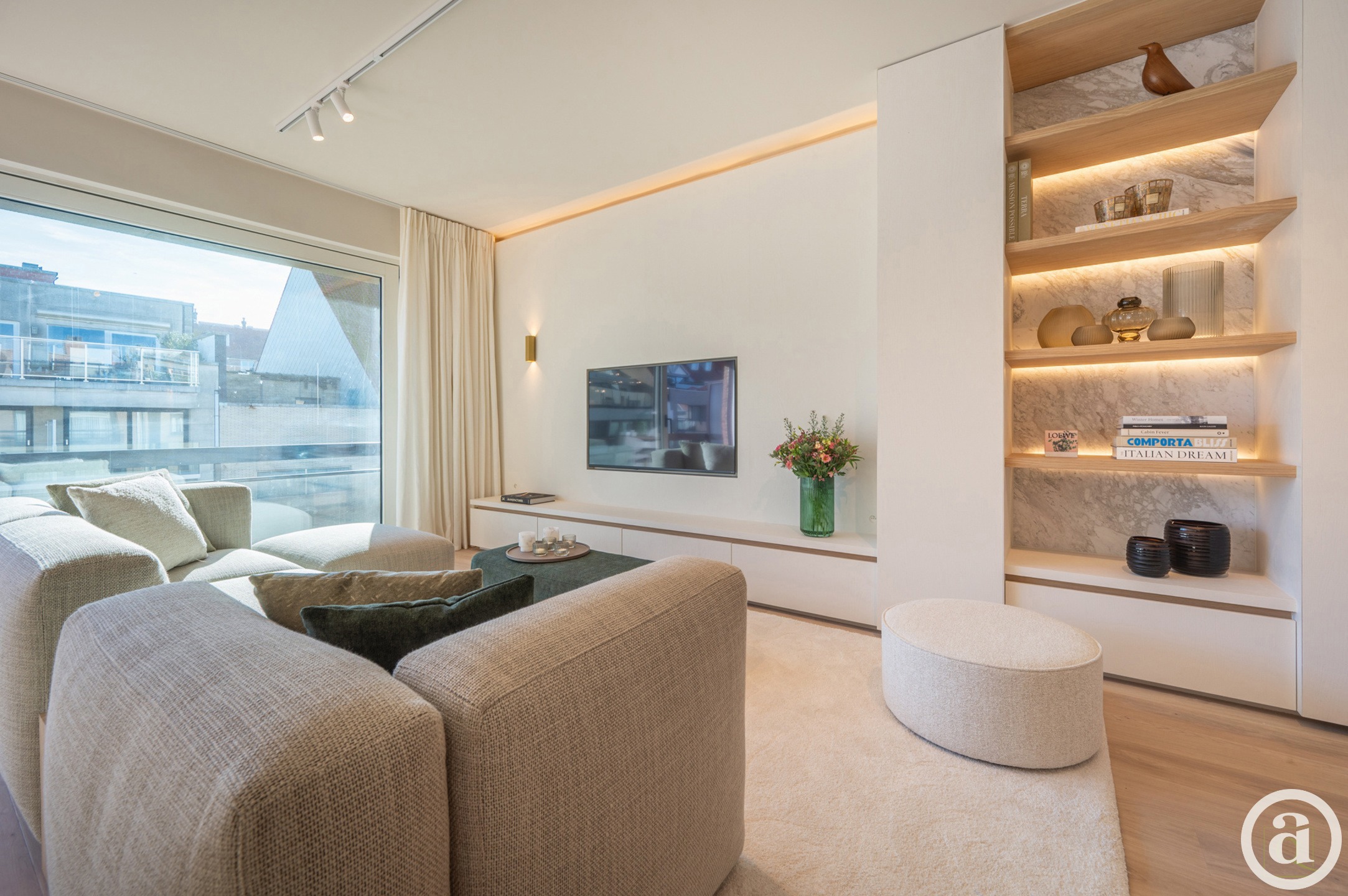 Luxueus gerenoveerd appartement vlakbij de winkels, het strand en de zee. - foto 5