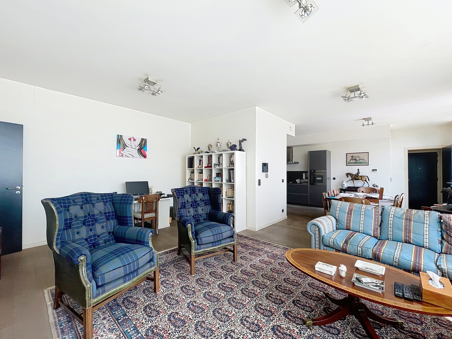 Mooi appartement met 2 slaapkamers in een recent gebouw. - foto 1