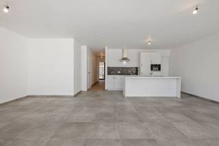 À Kortemark, vous trouverez la Residentie Kronevoorde, une résidence élégante de construction récente composée de trois appartements prêts à...