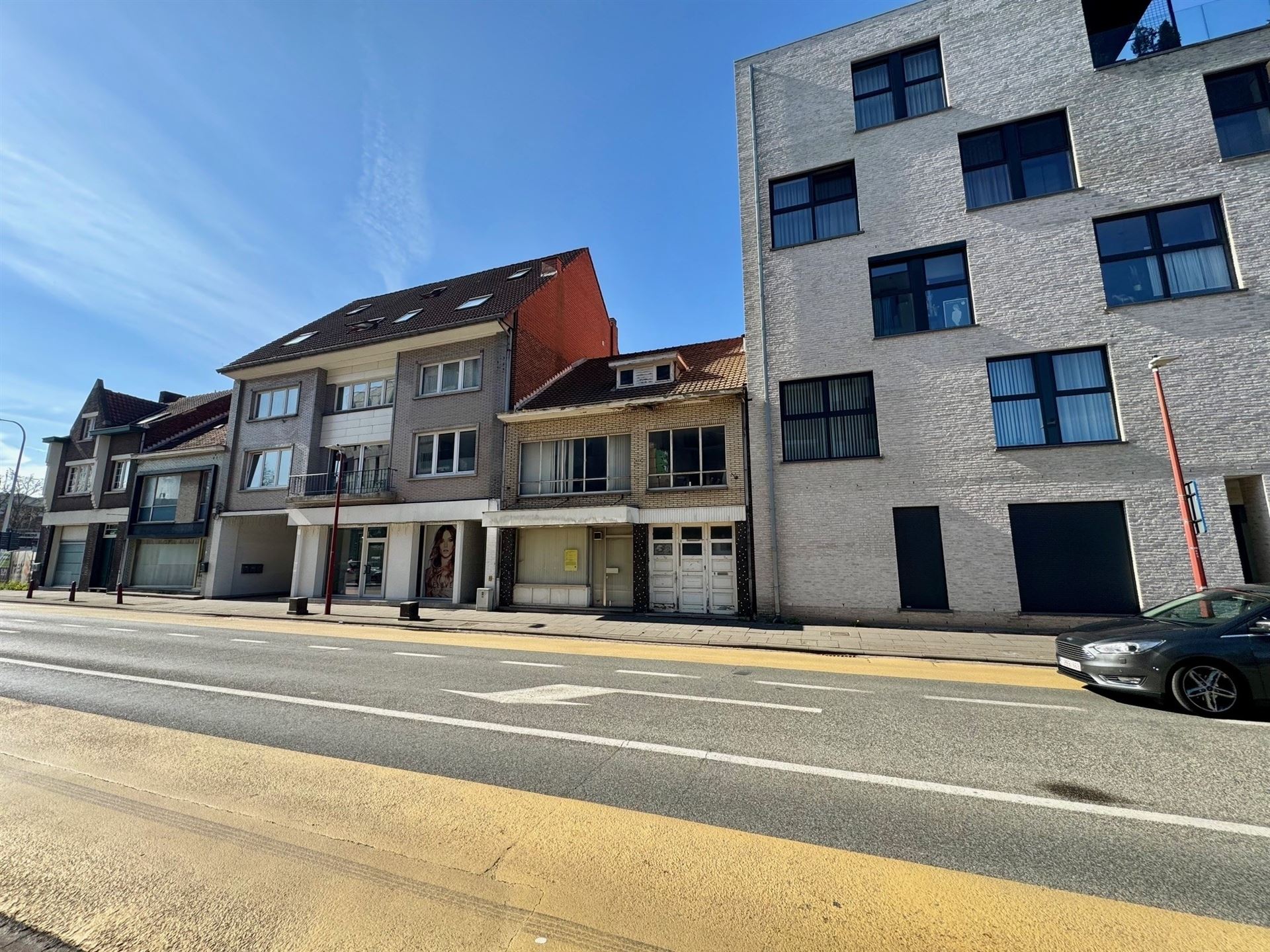 Ruime te renoveren woning! - foto 2