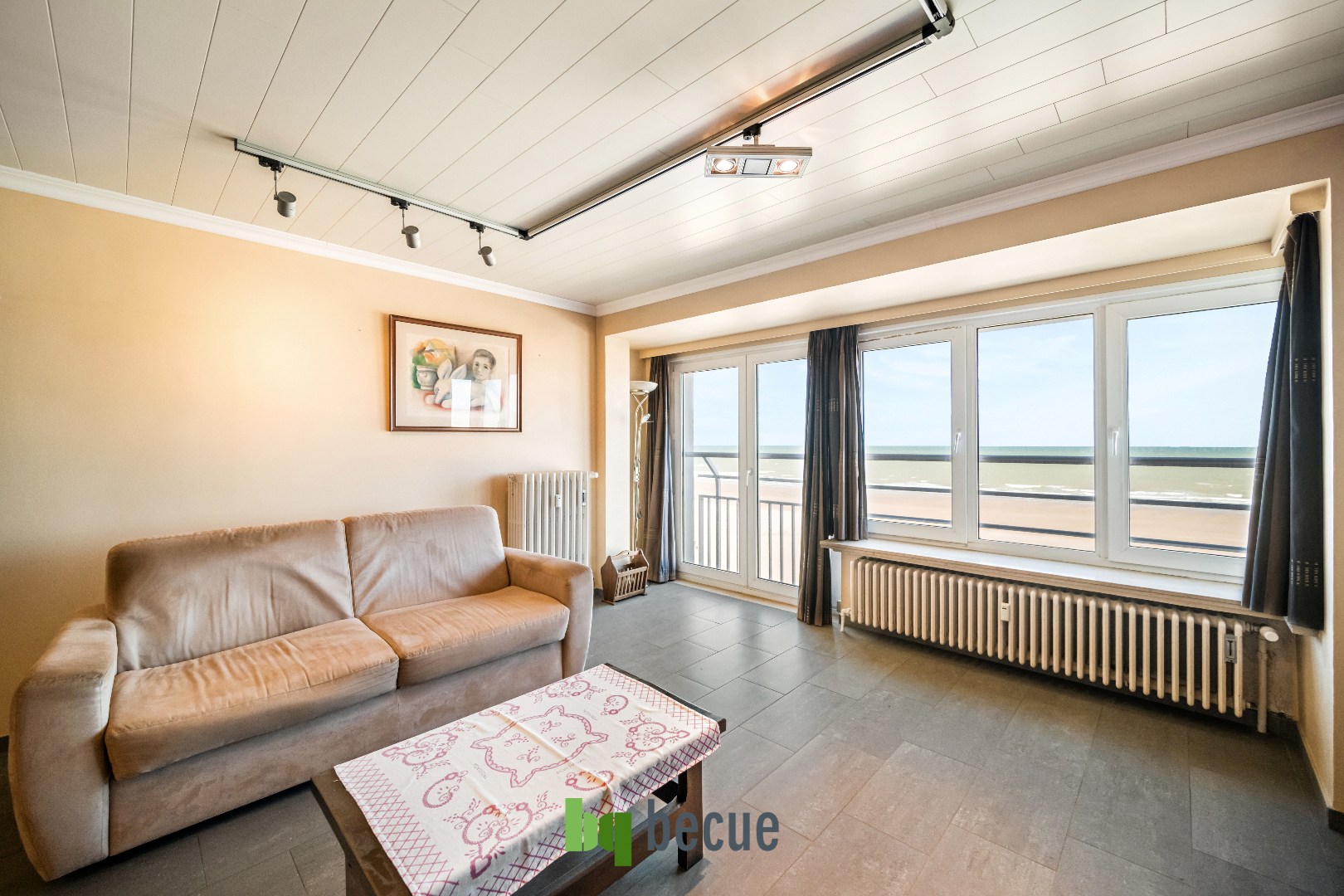 Ruim lichtrijk 2 slaapkamerappartement met zicht op zee. - foto 4