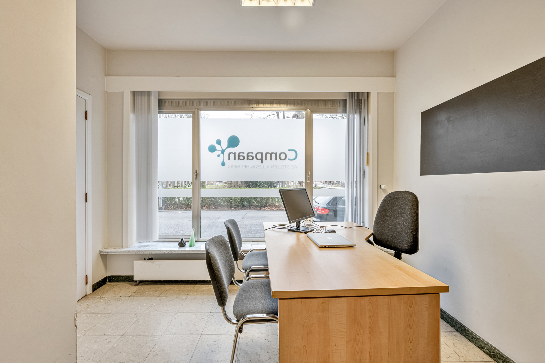 LOKEREN: kantoor van 104 m² aan park en het treinstation ! - foto 5