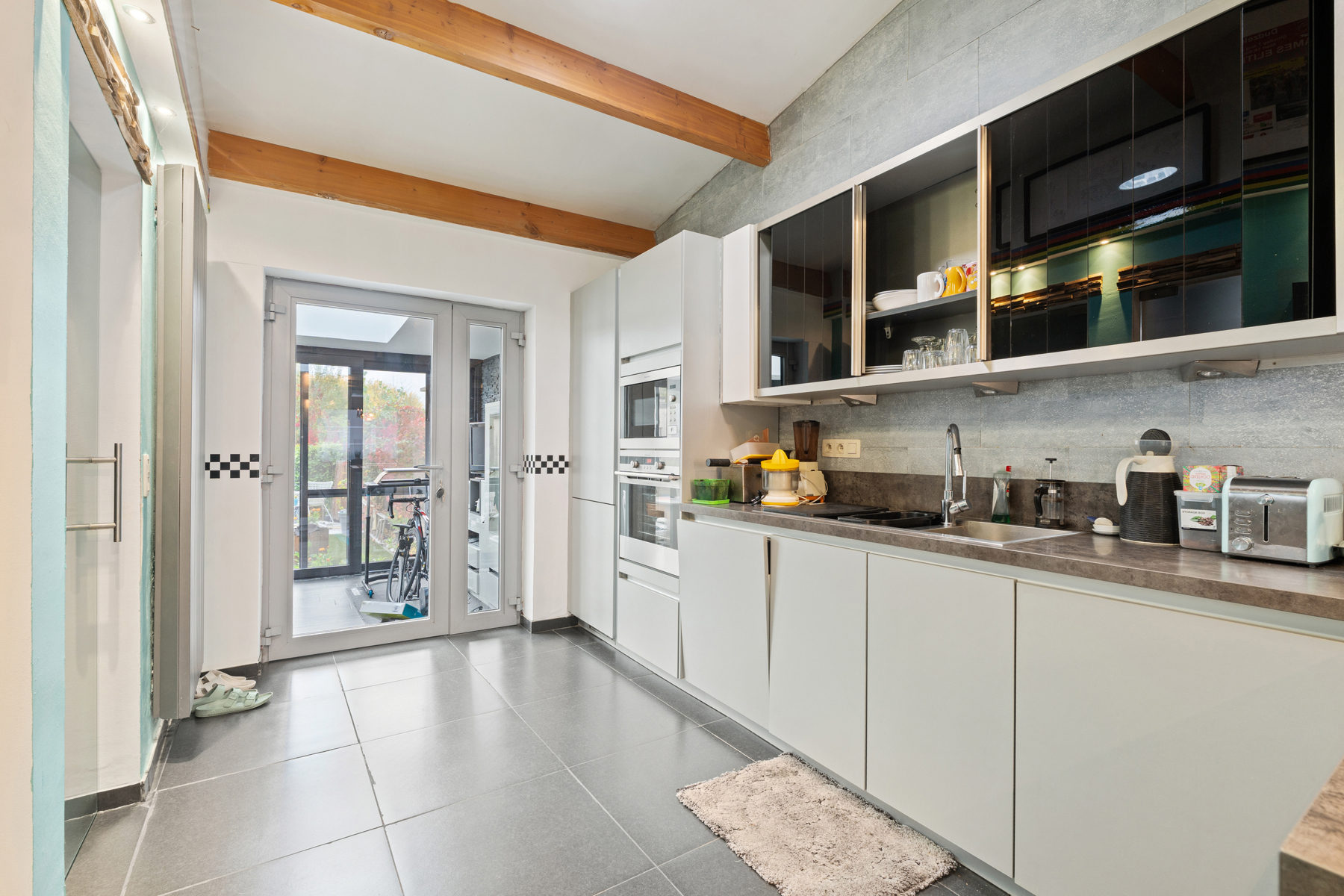 TE KOOP- instapklare woning met 3 slaapkamers en 2 badkamers - foto 5