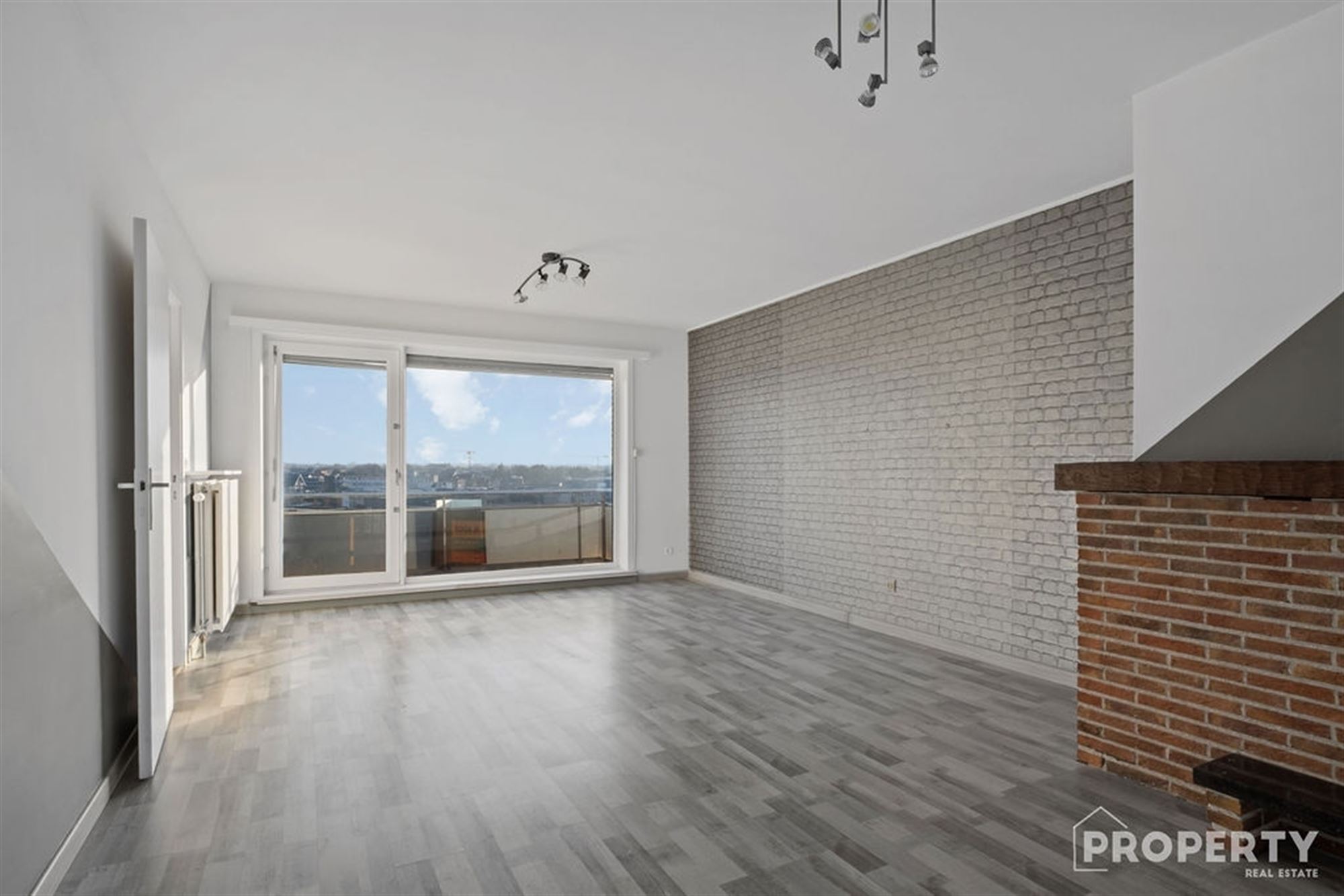 Instapklaar appartement met 2 slaapkamers & garage! - foto 3