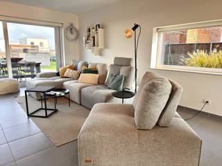 Deze instapklare woning combineert comfort, veel lichtinval en een uitstekende ligging. Ideaal voor wie wil genieten van een rustige omgeving,...