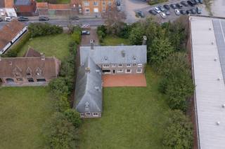 LIGGINGDe Louis Leynstraat is een rustige, residentiële straat in Roeselare, geliefd om haar vlotte bereikbaarheid, nabijheid van winkels,...