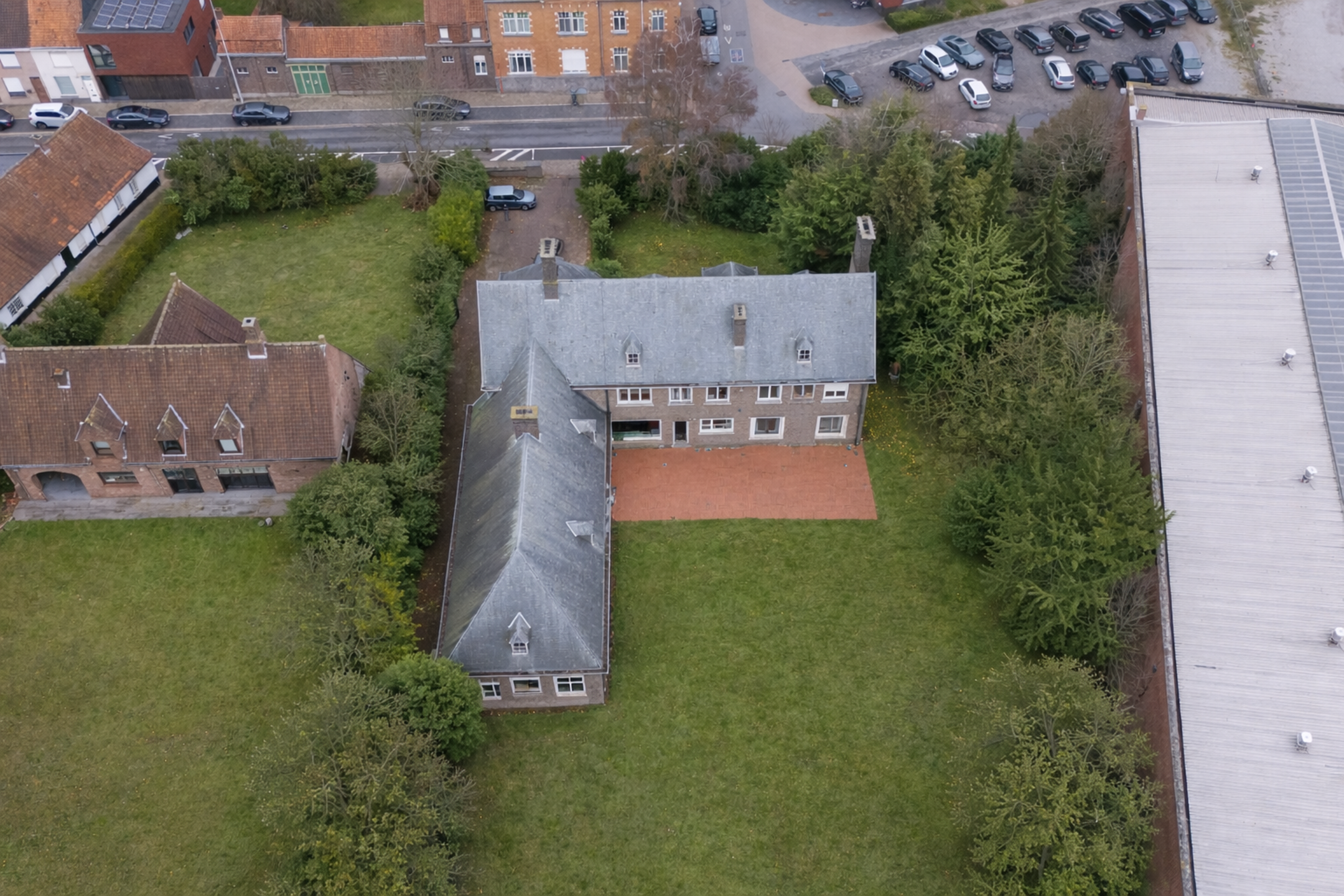 Maison à vendre à Roulers avec 8 chambres - photo 2