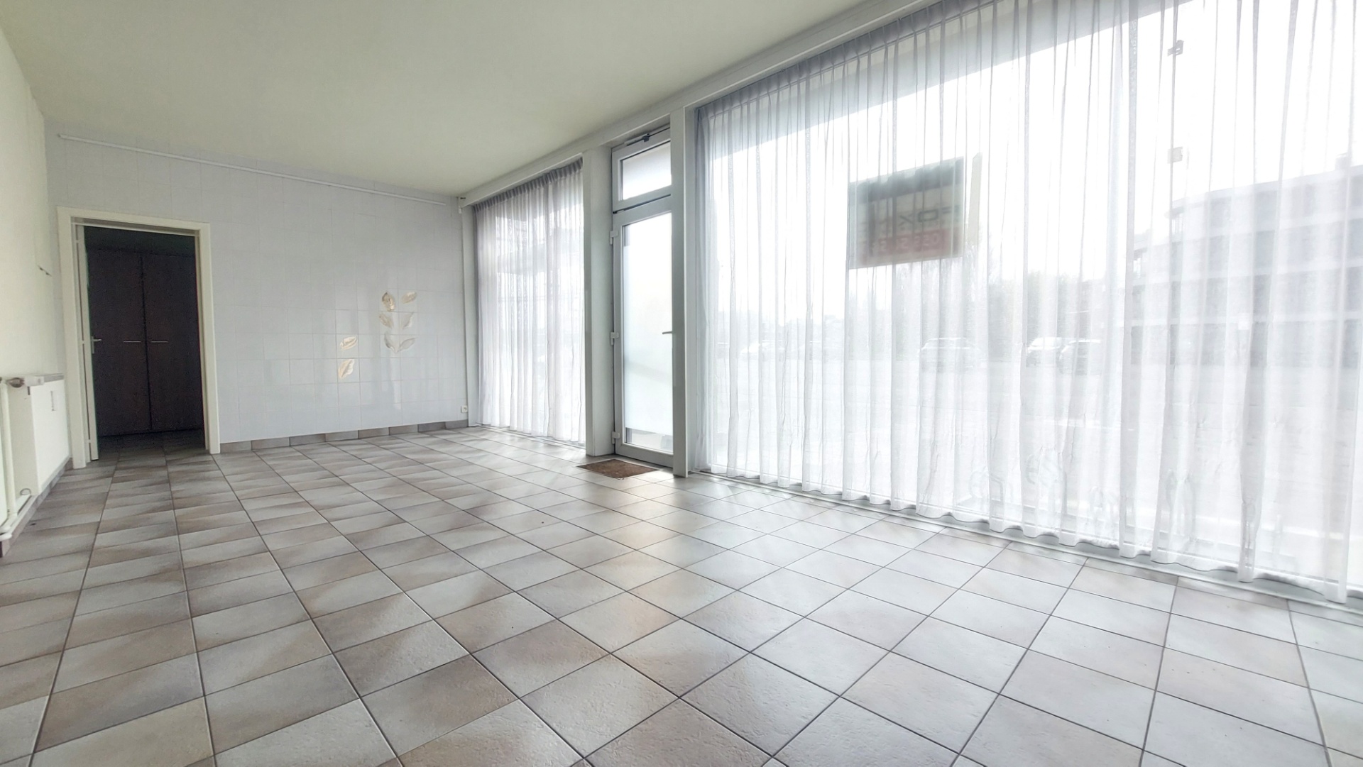 Gelijkvloers studio met slaaphoek te Bredene - photo 3