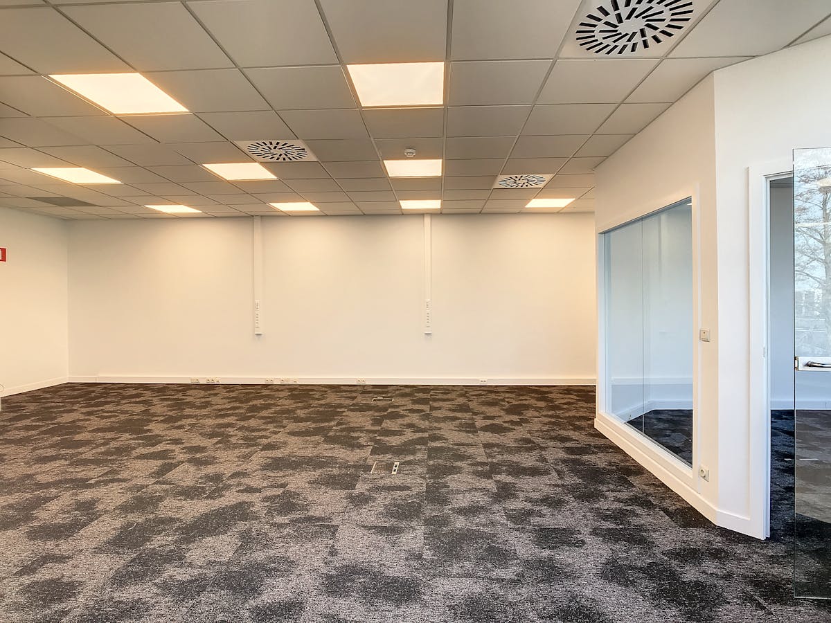 Kantoor te huur in Kortrijk - foto 4