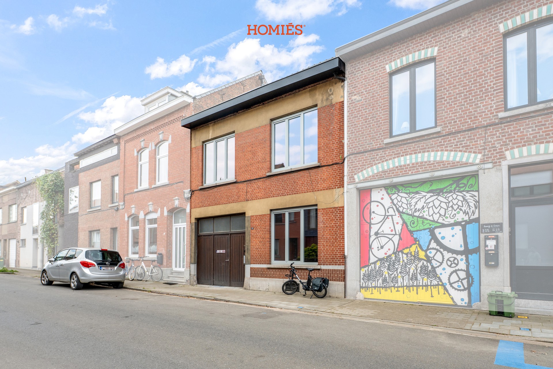 Karaktervolle deels gerenoveerde woning met schuur en tuin - foto 2