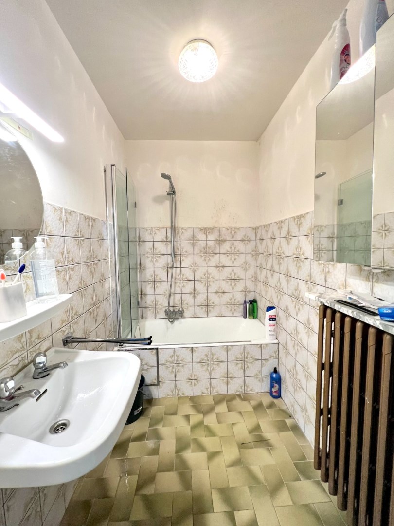 APPARTEMENTSGEBOUW MET 4 APPARTEMENTEN EN 3 GARAGES - foto 4