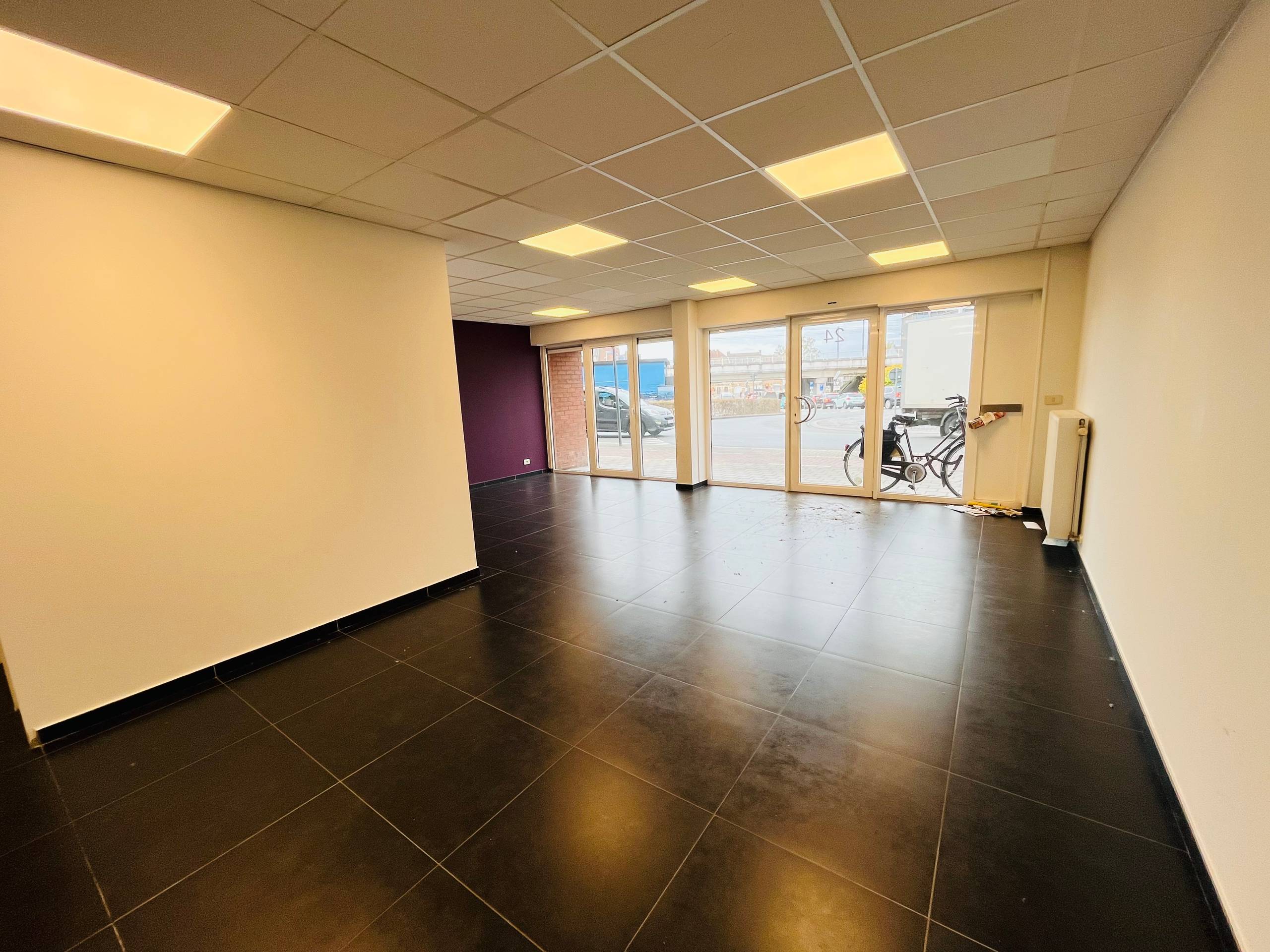 Roeselare - Handelspand te koop bij station - foto 3