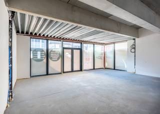 Casco commercial space in residence Beach Avenue – prime location in the Strandlaan of Sint-IdesbaldIn the elegant residence Beach Avenue, we offer a...