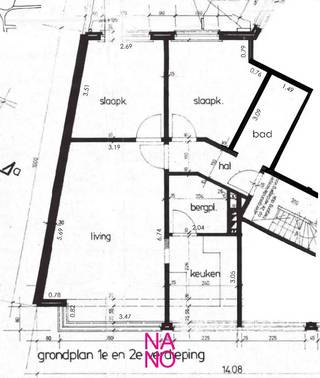 Op te frissen gerenoveerd appartement met 2 slaapkamers gelegen op de tweede verdieping van een kleinschalige residentie en dit vlakbij DUINENWATER en het bruisende centrum van Knokke-Heist. Dit appartement omvat een inkomhal, toilet, living, keuken, bergplaats 2 slaapkamers en een badkamer. Fietsenberging aanwezig. Mogelijkheid tot aankoop van een autostaanplaats in het gebouw.