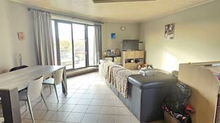 Uitstekend gelegen dakappartement met groot terras.Dit 2-slaapkamerappartement van 104 m² is gelegen op de 4e verdieping, aan de rand van...