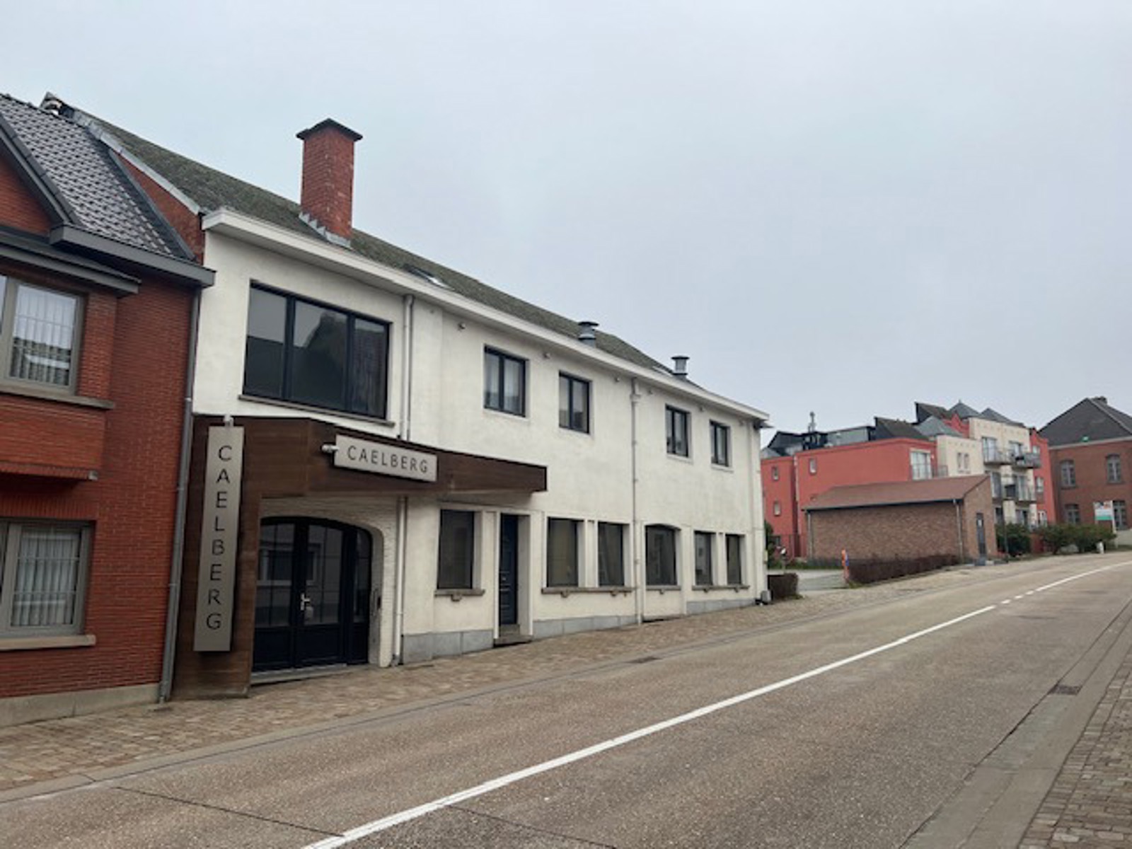 Projectgrond (vroegere feestzaal met woonst en parking) - foto 4