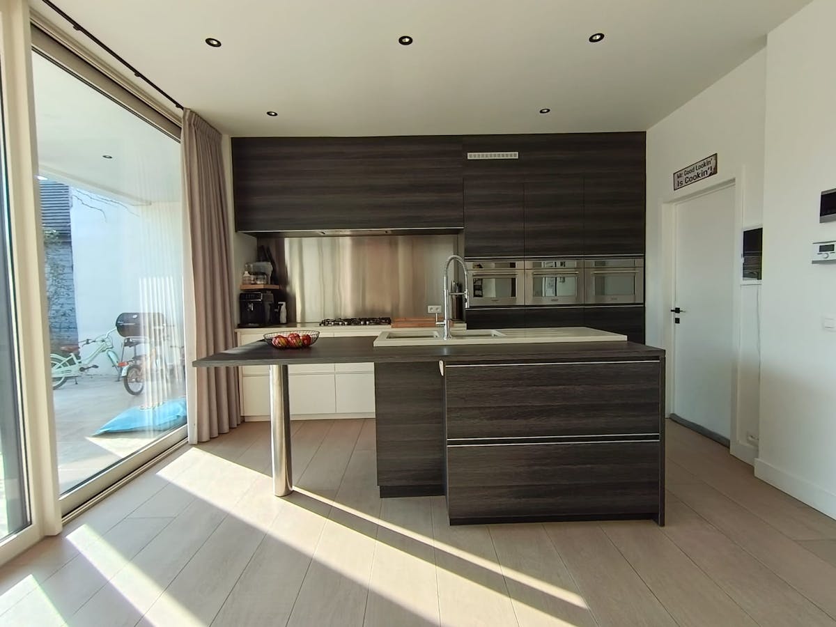 Recent gerenoveerde woning met zuid gerichte tuin - foto 4