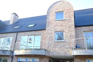 Duplex appartement in de omgeving van Bokrijk.Dit ruime duplex-appartement is gelegen op de Hasseltweg 400 te Genk, vlak bij rotonde van Bokrijk, op...