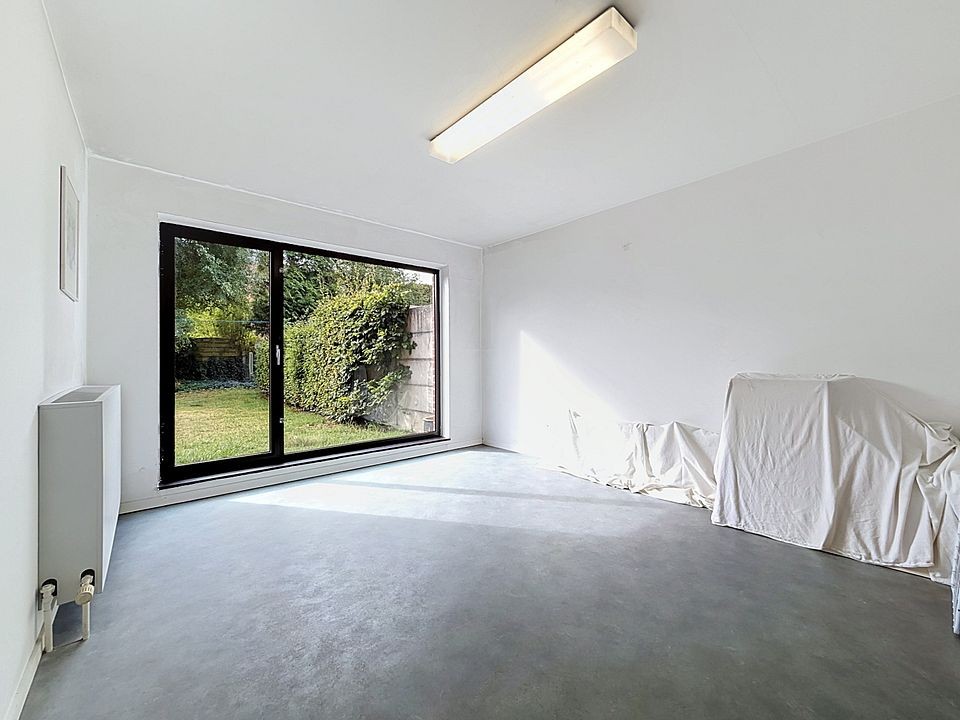 Charmante bel-etagewoning met 3 slaapkamers en leuke tuin in Mortsel - photo 4