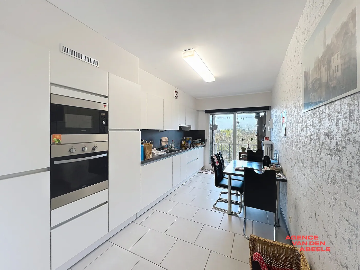 Centraal gelegen appartement met 3 slaapkamers en terras - foto 3