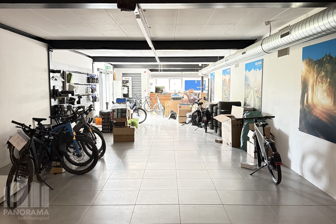 Bedrijfsgebouw van 1.500 m² op topligging te Lot - foto 5