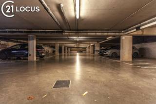 Parkeerplaats te huur in het centrum van Beveren voor €50 per maand.De plaatsen zijn gelegen in een parkeergarage onder de residentie Molenberg die...