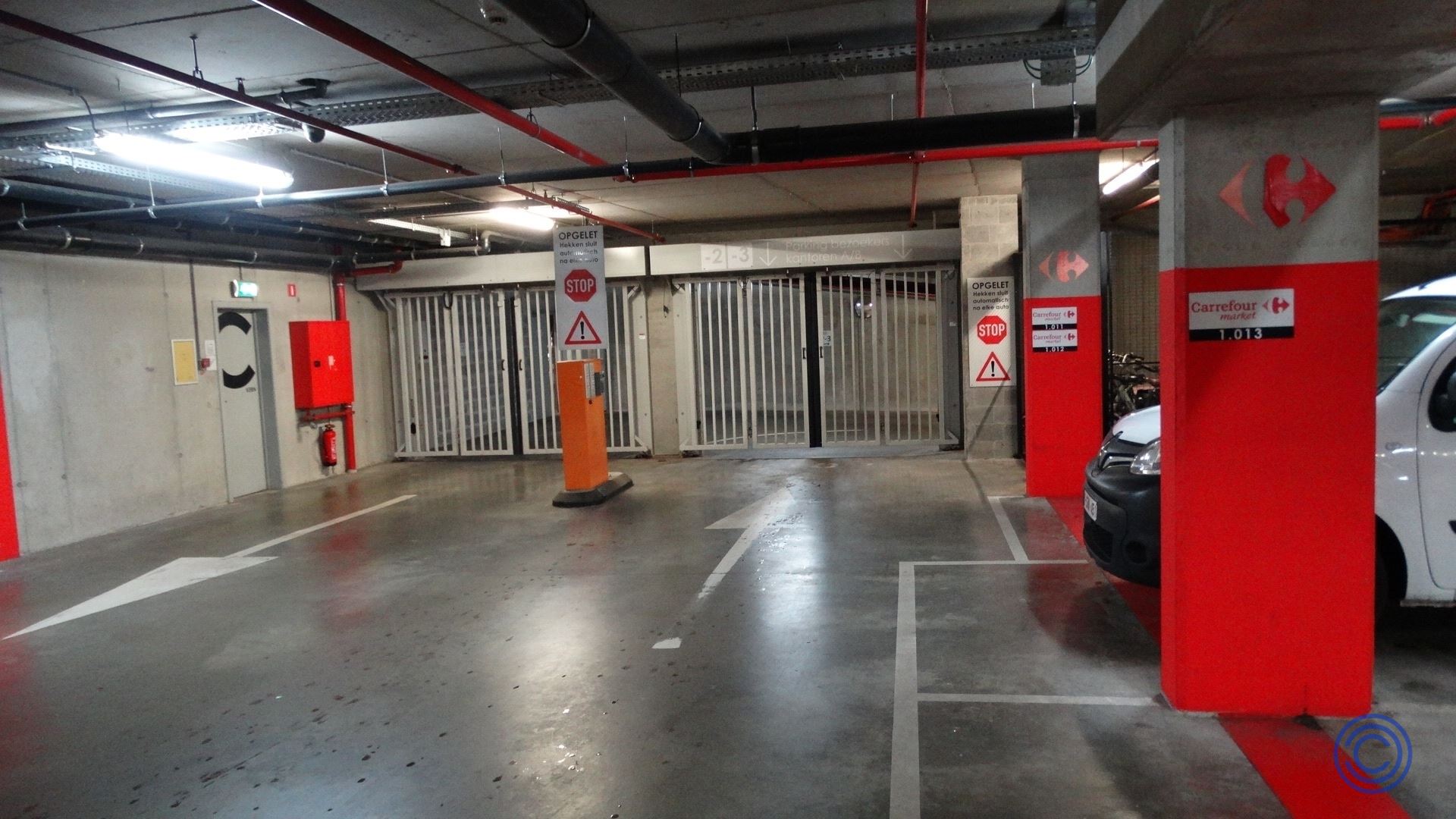 Parking: ruime en veilige binnenstaanplaats! - foto 4