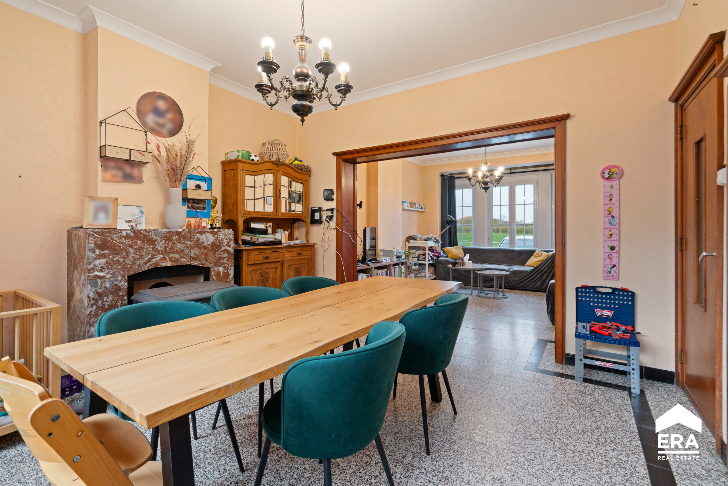 Te koop in Zoutleeuw te renoveren woning met 5 slaapkamers - foto 3