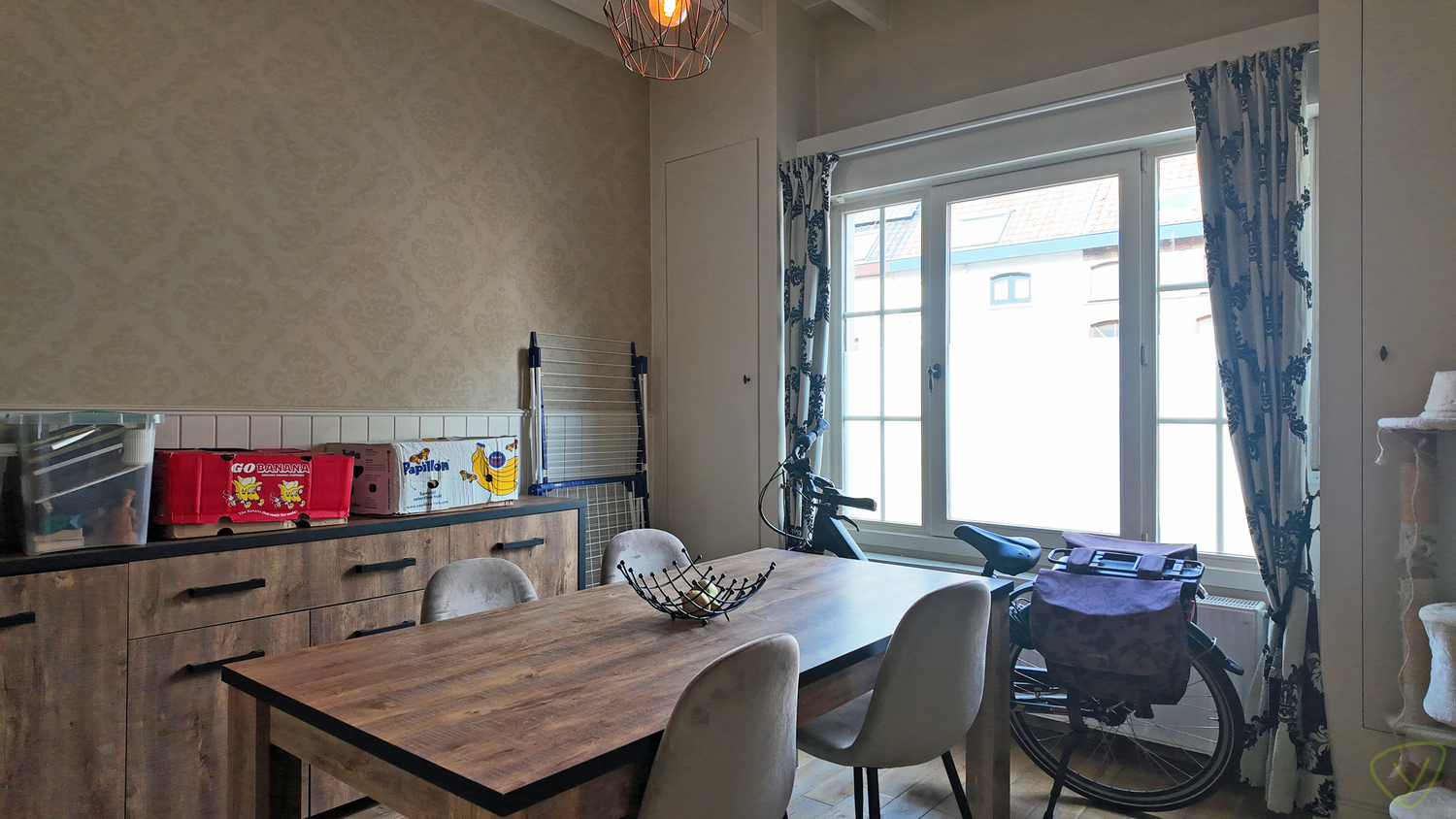 Gezellige instapklare woning met zonnig koertje in Eeklo! - foto 2