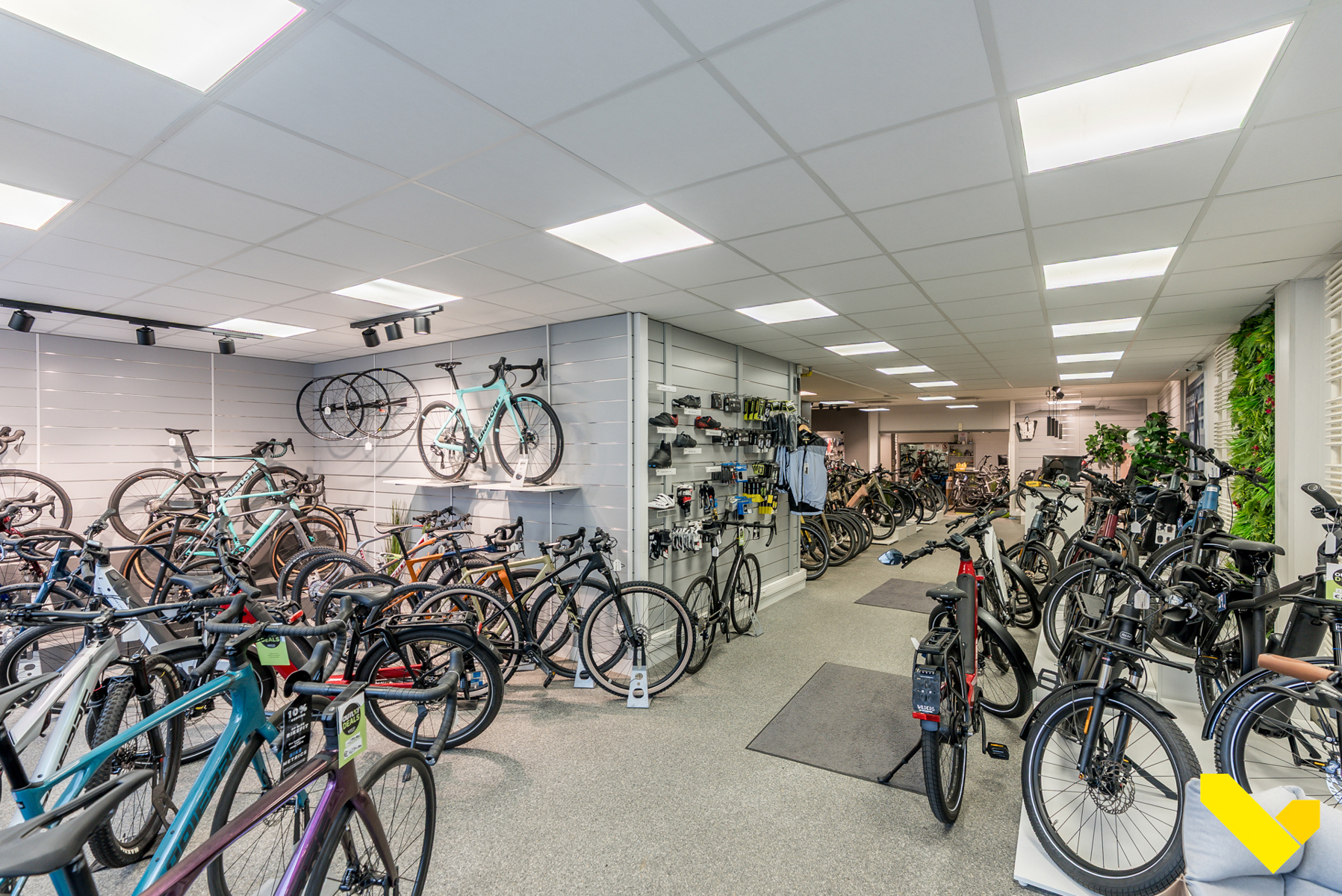 Prachtige winkelruimte met een oppervlakte van 450 m² - foto 2