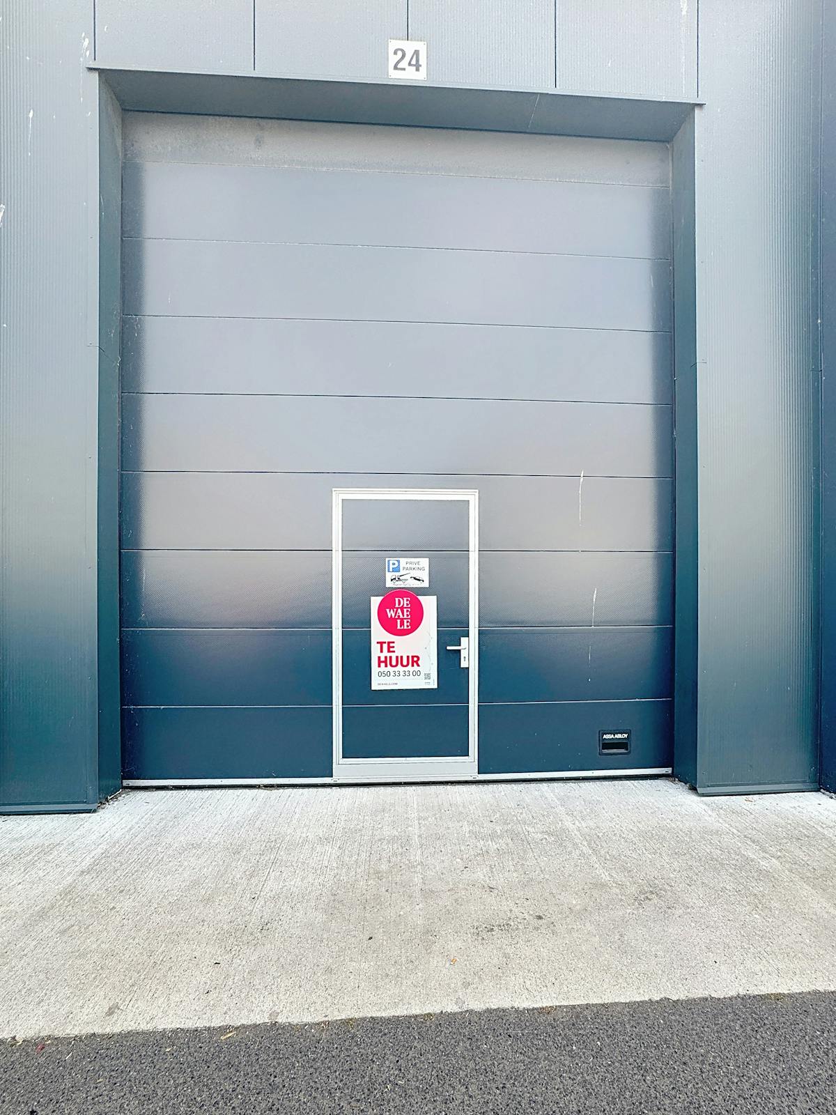 Centraal gelegen magazijn te huur (90 m²) te Middelkerke - foto 1