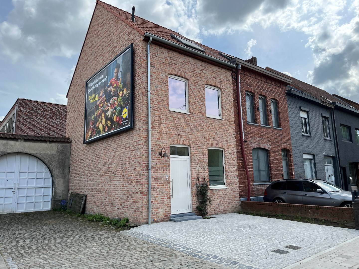 Nieuwbouwwoning met 3 slaapkamers en autostaanplaats! - foto 1
