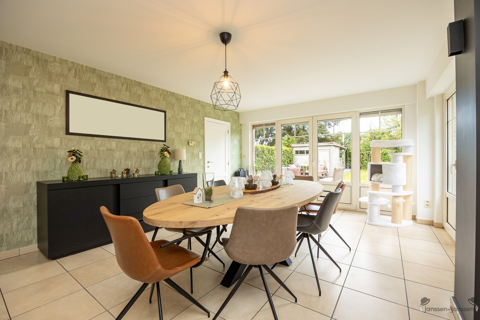 family house - photo 5