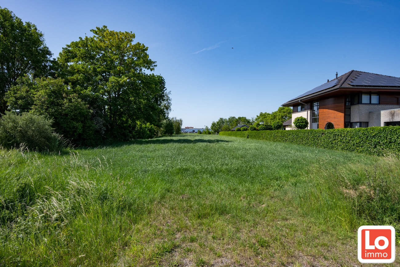 Mooi gelegen Bouwgrond met achtergrond/weide van in totaal 14705 m² - foto 4
