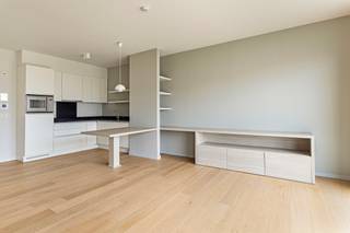 De Haan: Lichtrijke assistentiewoning met 1 slaapkamer te koop met openzicht op tuin.Deze nieuwbouw serviceflat is mooi gelegen in Vosseslag (De...